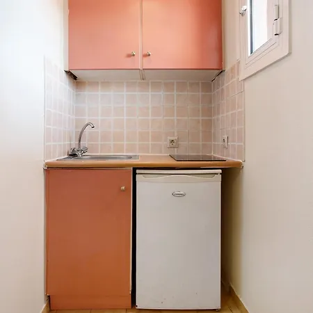 Appartement Paradise 1 *