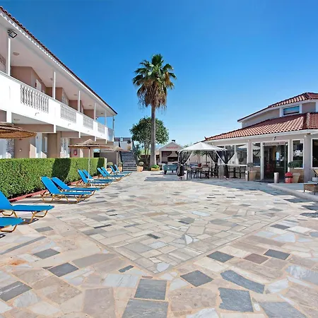 Appartement Paradise 1 *